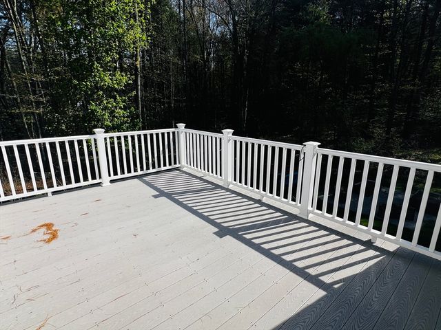 94 City Depot Rd, Charlton, MA 01507