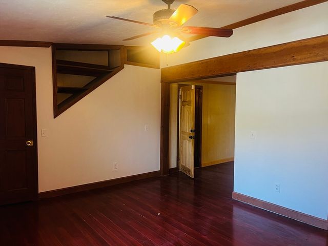 94 City Depot Rd, Charlton, MA 01507