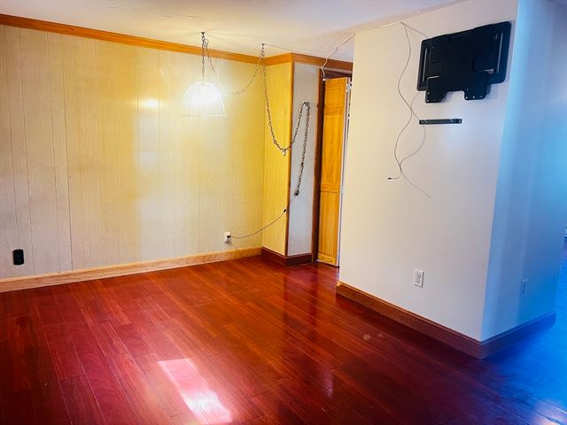 94 City Depot Rd, Charlton, MA 01507