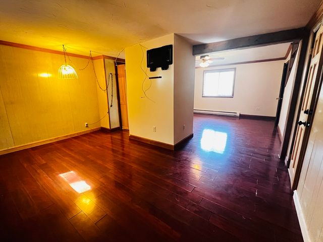 94 City Depot Rd, Charlton, MA 01507