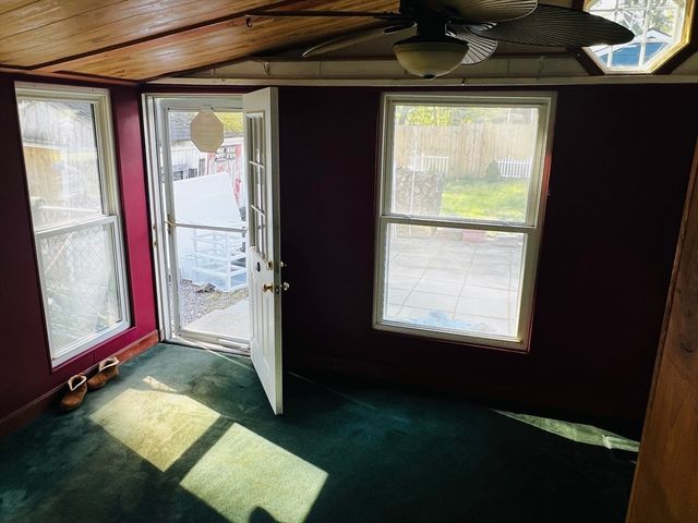 94 City Depot Rd, Charlton, MA 01507