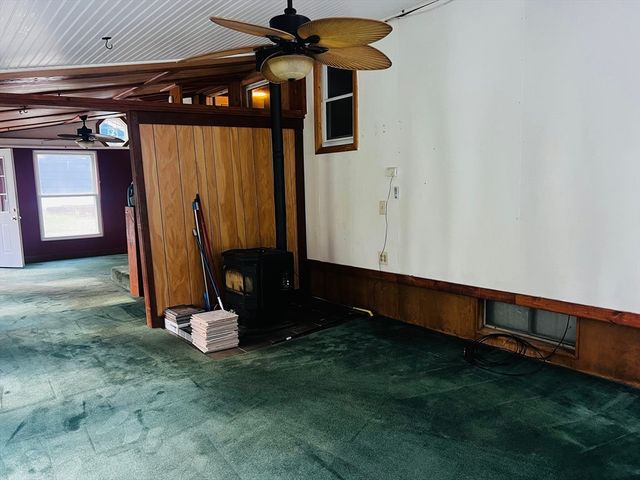 94 City Depot Rd, Charlton, MA 01507