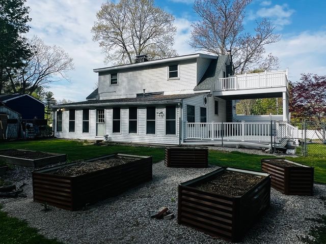 94 City Depot Rd, Charlton, MA 01507
