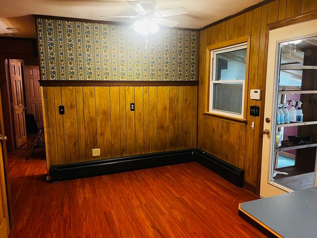 94 City Depot Rd, Charlton, MA 01507