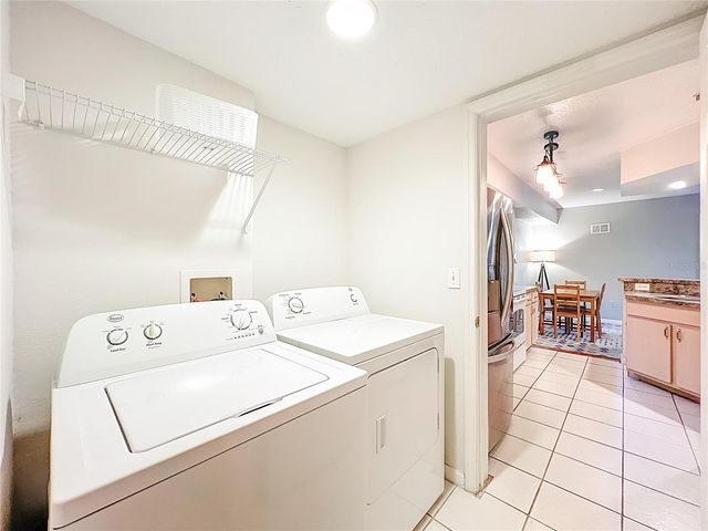 12602 CREST SPRINGS LANE 1333, Orlando, FL 32828