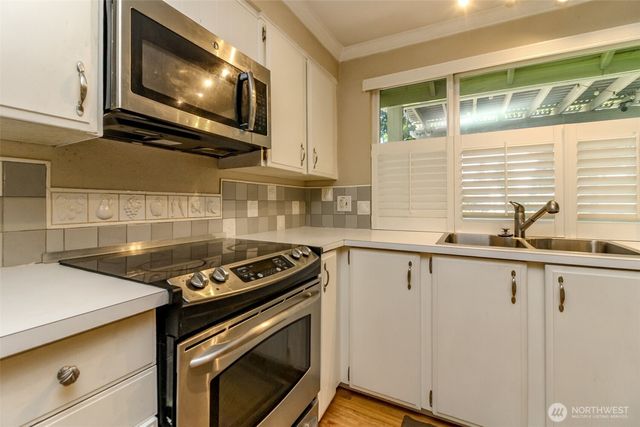 1301 Bel Air Road, Tacoma, WA 98406