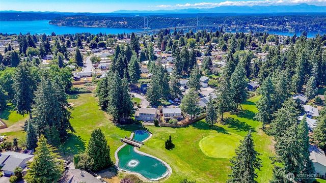 1301 Bel Air Road, Tacoma, WA 98406