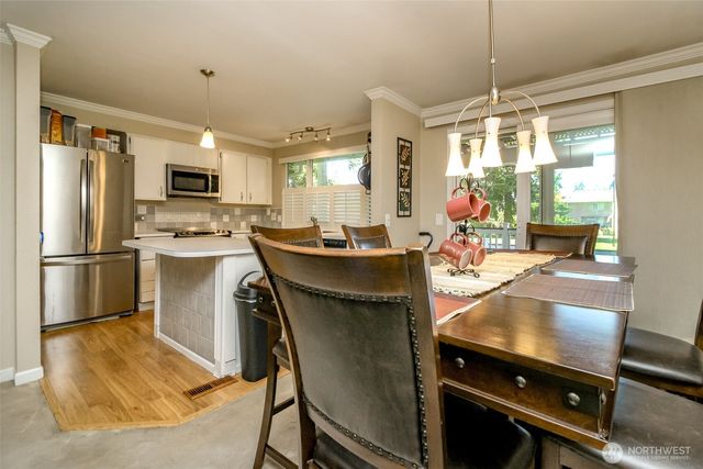 1301 Bel Air Road, Tacoma, WA 98406