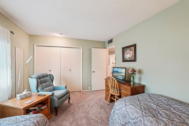 9912 W SANDSTONE Drive, Sun City, AZ 85351