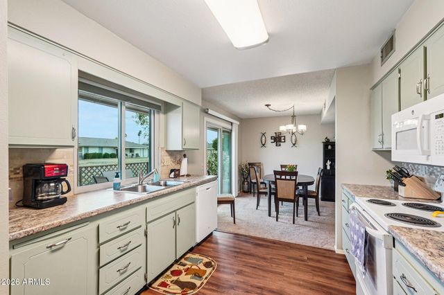 9912 W SANDSTONE Drive, Sun City, AZ 85351