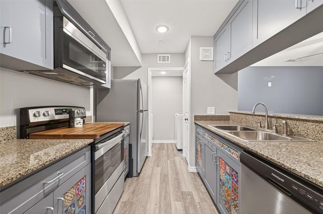 2800 Jeanetta Street 1211, Houston, TX 77063