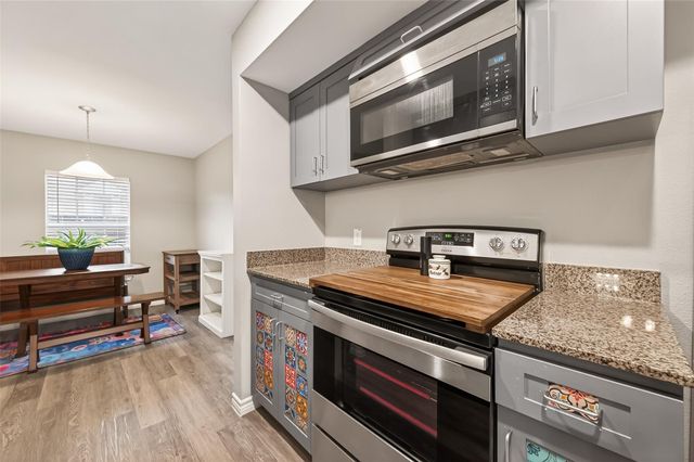 2800 Jeanetta Street 1211, Houston, TX 77063