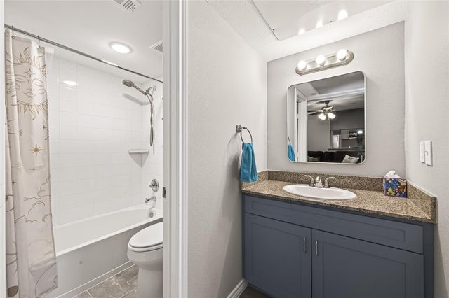 2800 Jeanetta Street 1211, Houston, TX 77063