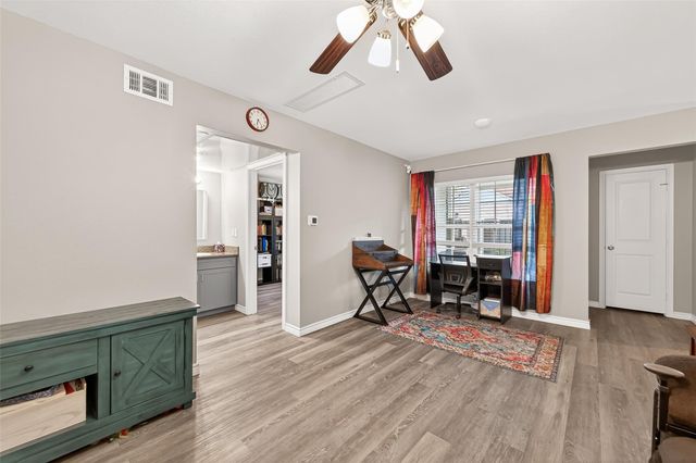 2800 Jeanetta Street 1211, Houston, TX 77063