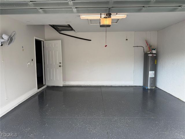 121 SE 13th ST, Cape Coral, FL 33990