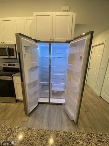 121 SE 13th ST, Cape Coral, FL 33990