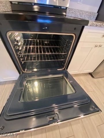 121 SE 13th ST, Cape Coral, FL 33990