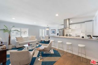 933 11th Street 21, Santa Monica, CA 90403