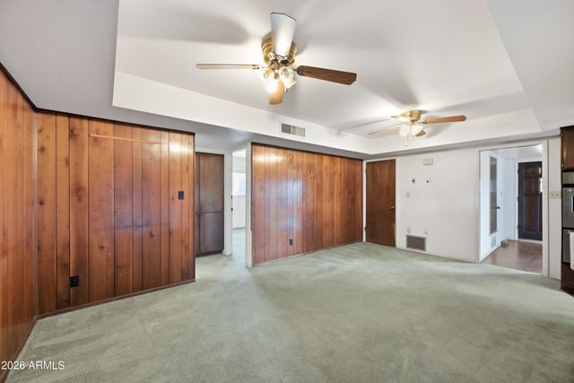 2042 N CENTER Street, Mesa, AZ 85201