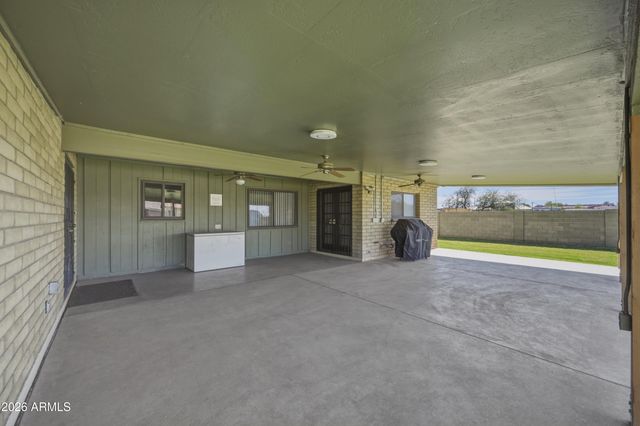 2042 N CENTER Street, Mesa, AZ 85201