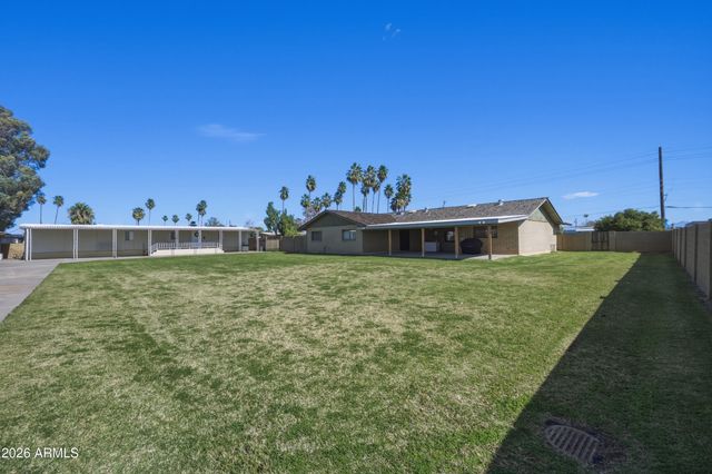 2042 N CENTER Street, Mesa, AZ 85201