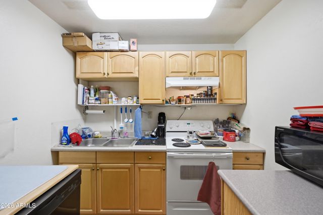 2042 N CENTER Street, Mesa, AZ 85201