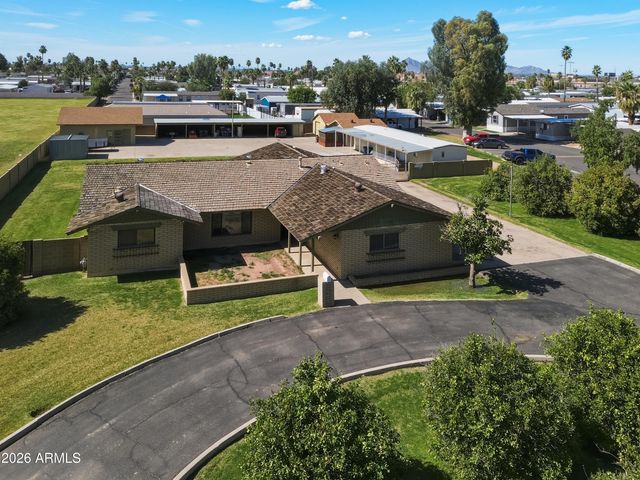 2042 N CENTER Street, Mesa, AZ 85201