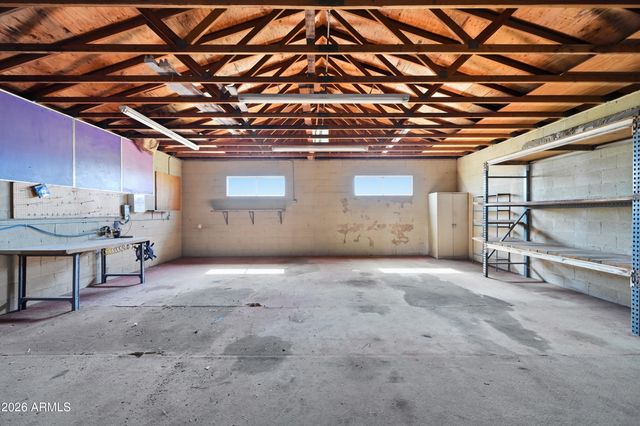 2042 N CENTER Street, Mesa, AZ 85201