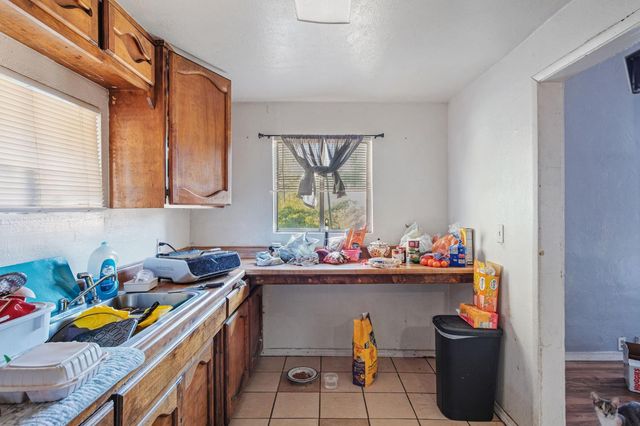 402 Maple St, Modesto, CA 95351