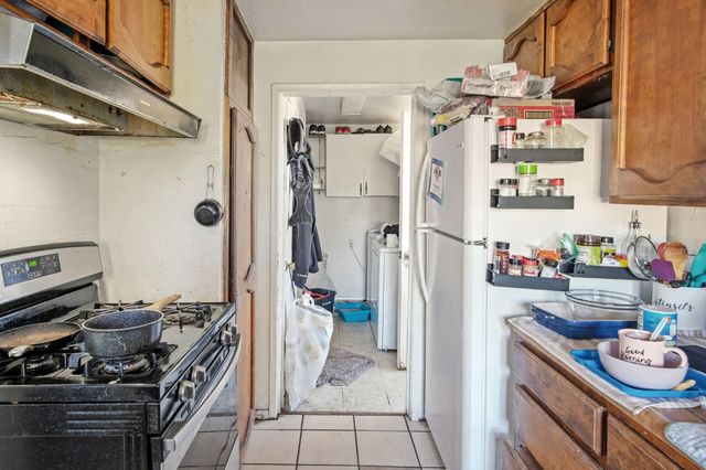 402 Maple St, Modesto, CA 95351