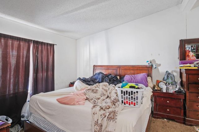 402 Maple St, Modesto, CA 95351