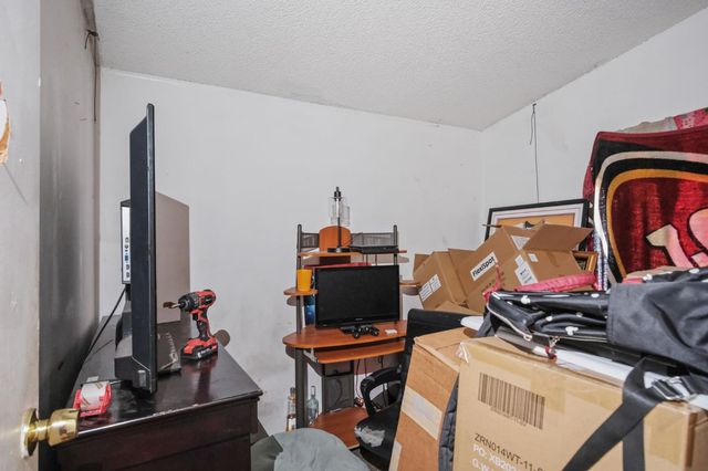 402 Maple St, Modesto, CA 95351