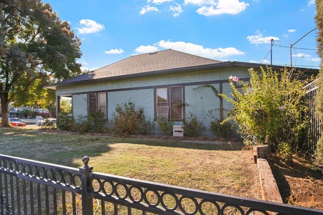 402 Maple St, Modesto, CA 95351