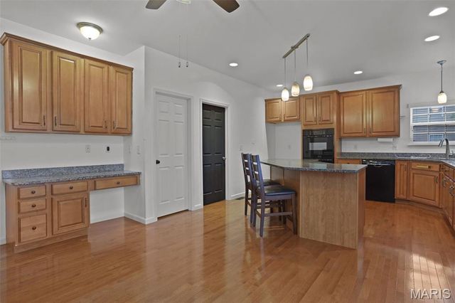 6749 Manchester Drive, Maryville, IL 62062