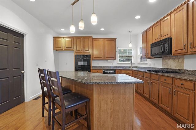 6749 Manchester Drive, Maryville, IL 62062
