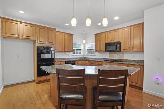 6749 Manchester Drive, Maryville, IL 62062