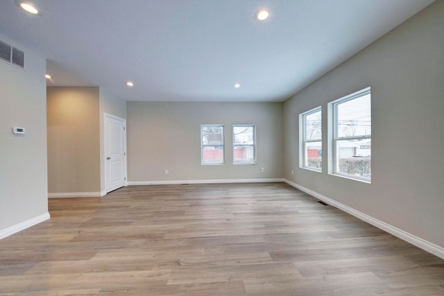 1125 Brandt Street, Garden City, MI 48135