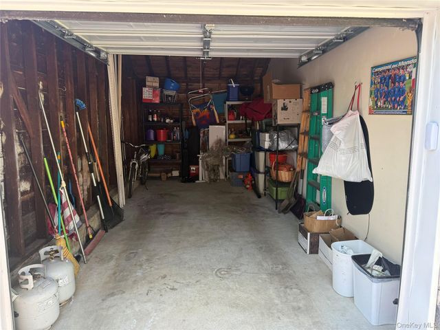 20 Via Continental, Huntington Station, NY 11746