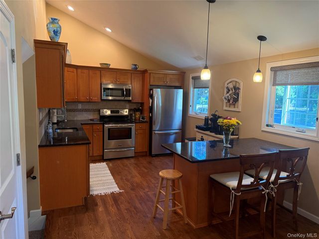 20 Via Continental, Huntington Station, NY 11746