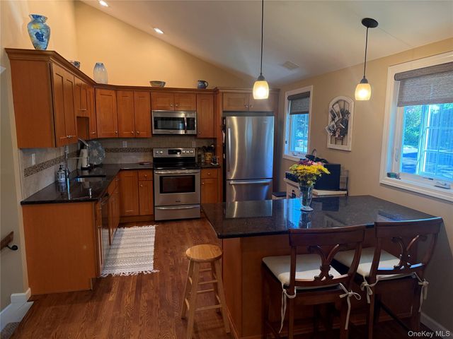 20 Via Continental, Huntington Station, NY 11746