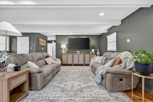 1105 Bagley Dr, Fayetteville, TN 37334