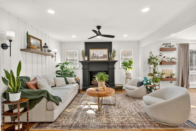 1105 Bagley Dr, Fayetteville, TN 37334