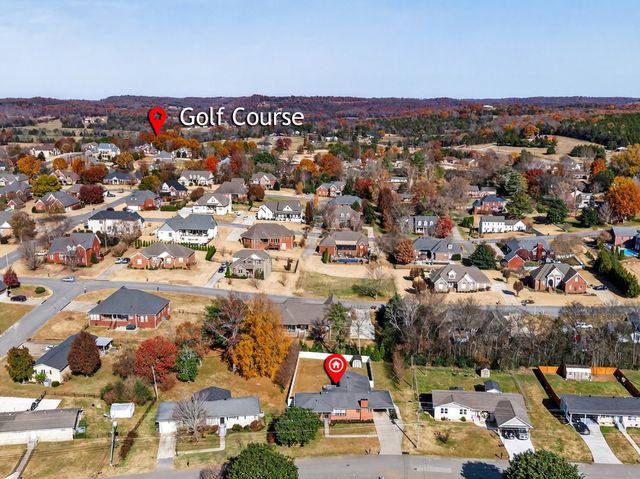 1105 Bagley Dr, Fayetteville, TN 37334