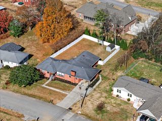 1105 Bagley Dr, Fayetteville, TN 37334