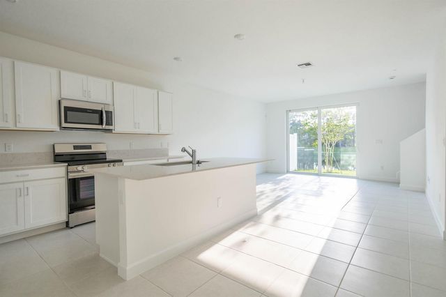 5303 Flannigan Way, Lake Worth, FL 33463