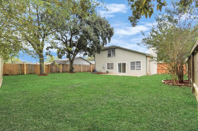 1111 W Brompton Drive, Pearland, TX 77584