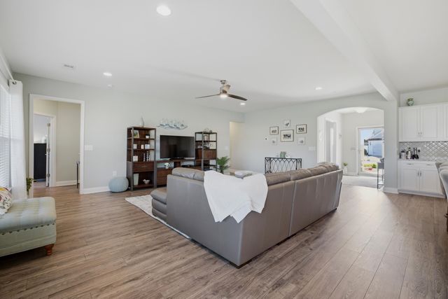 473 Noah Ave., Myrtle Beach, SC 29579