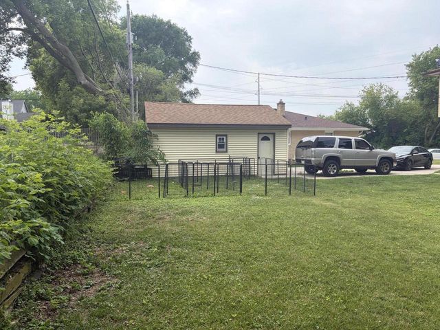 4521 73rd STREET, Kenosha, WI 53142