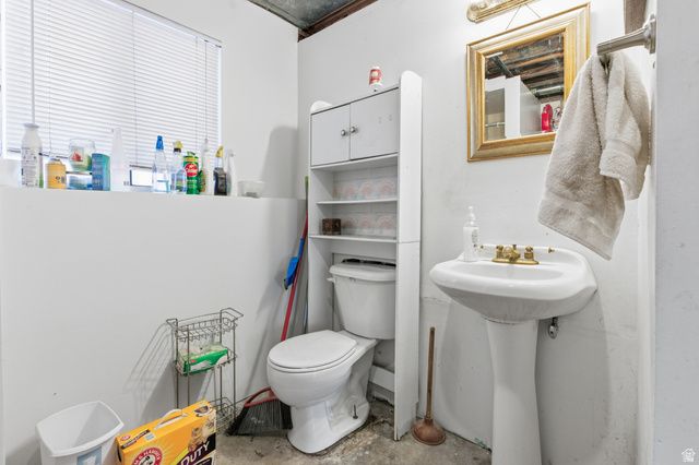 891 SUNFLOWER DR, Ogden, UT 84404