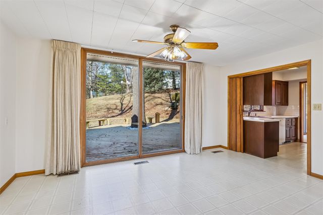 1000 56th Street, Des Moines, IA 50311